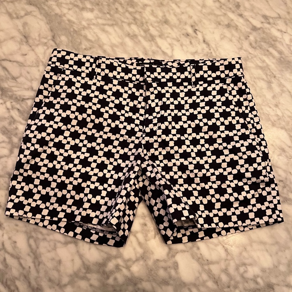 Banana Republic Black and White Shorts Size 2